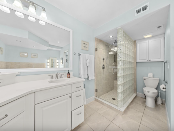 Sanibel Vacation Condo Sleeps Six Guests.